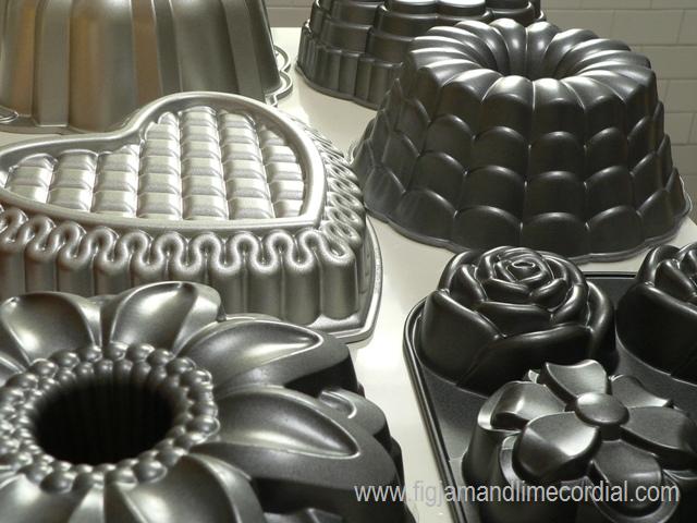 Cake Bakeware 101: How to Prepare a Cake Pan and More, Wilton's Baking  Blog